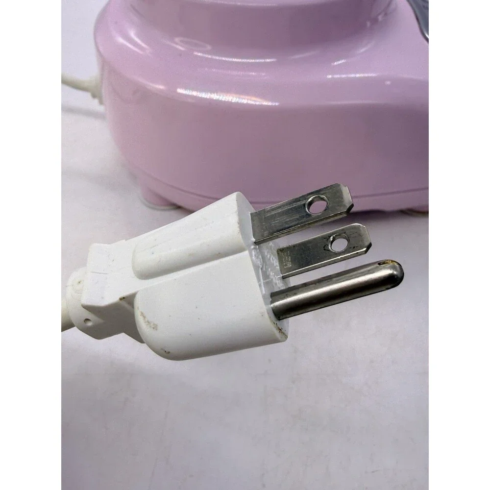 Kitchen Aid Cook For The Cure KSB560PK0 Pink Blender Mixer 7 Cup Works